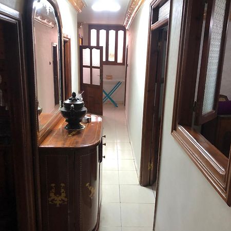 شقة توجد وسط مدينة طنجة و تتوفر على كامل التجهيزات الضرورية خاصةبالعائلات Buitenkant foto